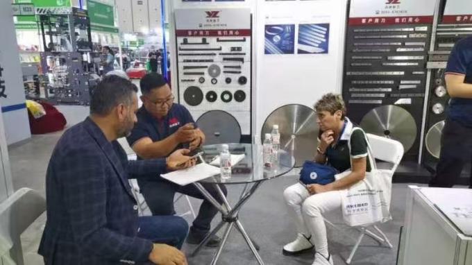 610 mm okólna piła do cięcia papieru tkankowego 4,76 mm grubość i 2,5 cali głębokość cięcia 9